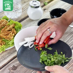 Thai spicy salad with fried Enoki